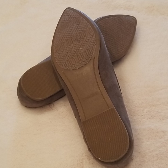Shoes...flats - Picture 4 of 4